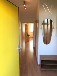 Na PRENÁJOM slnečný 1 izbový byt (44 m2) s veľkým  balkónom, Bratislava Petržalka
