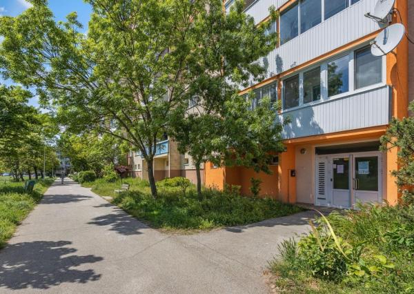 PREDANÝ - Wealth Group ponúka exkluzívne na predaj 3-izbový byt v Senci na Sokolskej ul. v Senci - CENTRUM