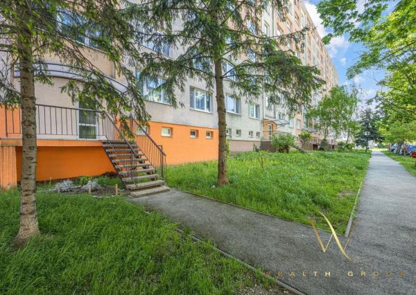 PREDANÝ - Wealth Group ponúka exkluzívne na predaj 3-izbový byt v Senci na Sokolskej ul. v Senci - CENTRUM