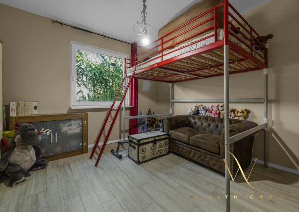 PREDANÉ - Wealth Group ponúka exkluzívne na predaj rodinný dom s krásnym veľkým a upraveným pozemkom