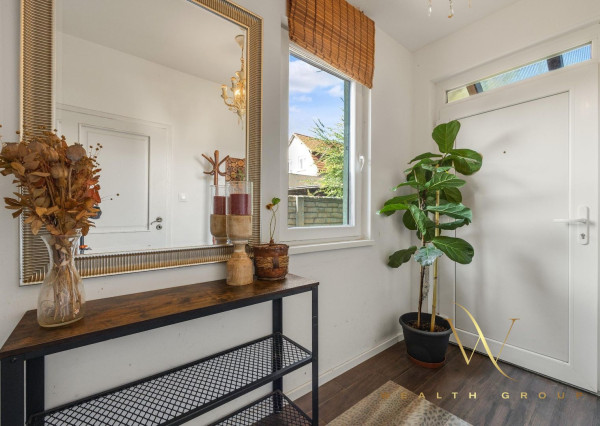 Wealth Group ponúka exkluzívne na predaj rodinný dom s krásnym veľkým a upraveným pozemkom