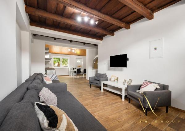 Na predaj 4 - izbový rodinný dom s rozľahlým pozemkom v obci Vlčkovce