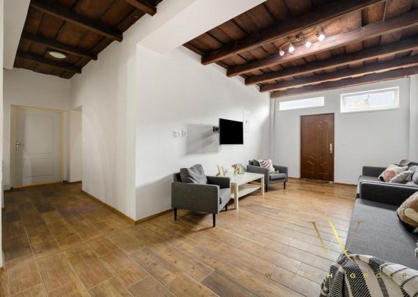 Na predaj 4 - izbový rodinný dom s rozľahlým pozemkom v obci Vlčkovce