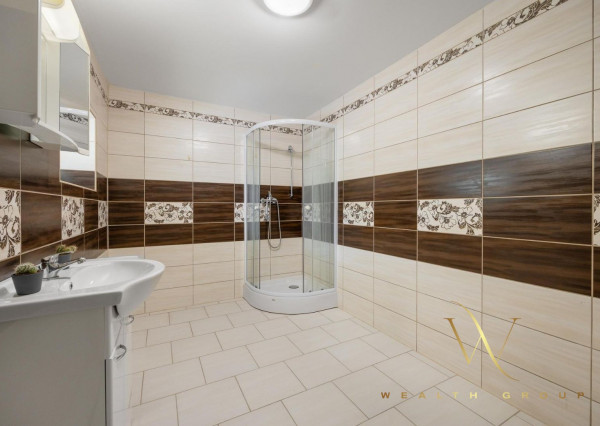 Na predaj 4 - izbový rodinný dom s rozľahlým pozemkom v obci Vlčkovce