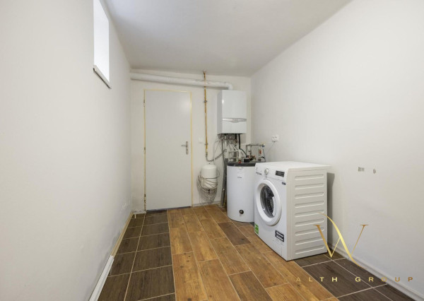 Na predaj 4 - izbový rodinný dom s rozľahlým pozemkom v obci Vlčkovce