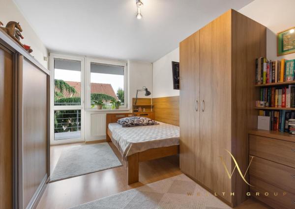 • VIDEO •  5 izbový luxusný rodinný dom v Senci na predaj, s bazénom a v centre mesta