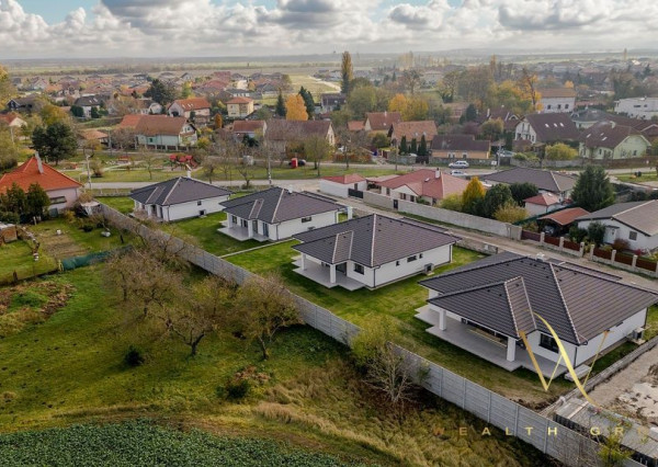Kvetoslavov, okr. DS – na predaj samostatná NOVOSTAVBA 4 izbového, tehlového RD – bungalov v súkromnej ulici, len 15 min. od Bratislavy