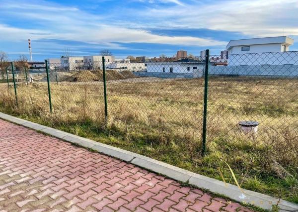 REZERVOVANÉ Stavebný pozemok v obľúbenej lokalite Nová Tehelňa Senec