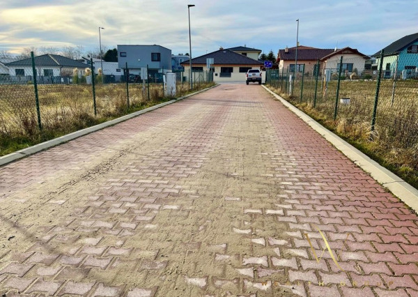 REZERVOVANÉ Stavebný pozemok v obľúbenej lokalite Nová Tehelňa Senec