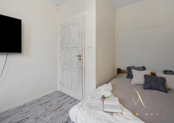 PREDANÝ - Wealth Group ponúka exkluzívne na predaj 4 izbový rodinný dom s bazénom, Kráľova pri Senci, časť Bodov