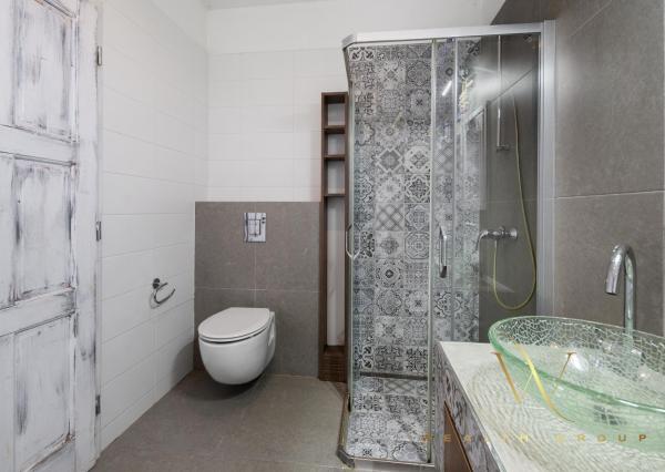 PREDANÝ - Wealth Group ponúka exkluzívne na predaj 4 izbový rodinný dom s bazénom, Kráľova pri Senci, časť Bodov