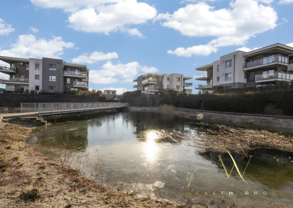 REZERVOVANÝ Senec (časť Senec Gardens) – na predaj novostavba 2 izbového nadšandardného bytu s parkovacím státim, loggiou a vlastným kúrením