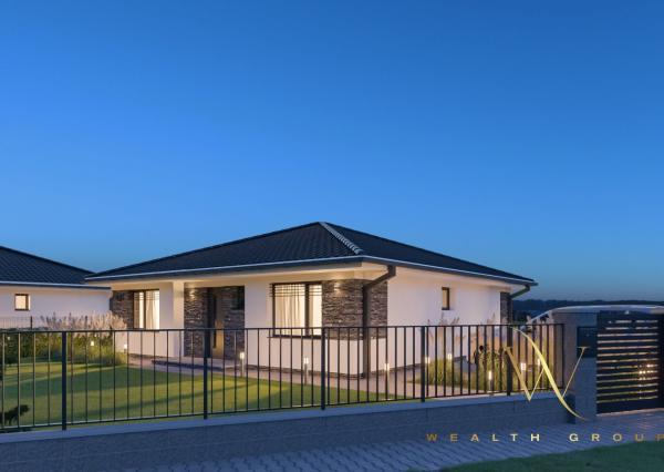 Kvetoslavov, okr. DS – na predaj samostatná NOVOSTAVBA 4 izbového, tehlového RD – bungalov v súkromnej ulici, len 15 min. od Bratislavy