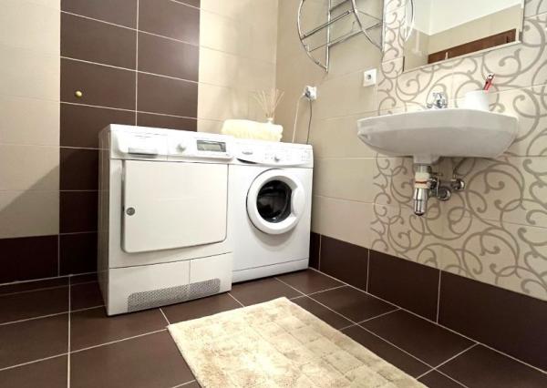 REZERVOVANÉ Na PREDAJ výborne dispozične riešený, tehlový 3 izbový byt, Koceľova, Slovenský Grob