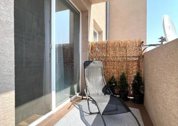 REZERVOVANÉ Na PREDAJ výborne dispozične riešený, tehlový 3 izbový byt, Koceľova, Slovenský Grob