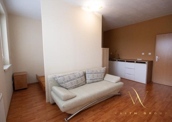 SENEC – NA PRENÁJOM 1 izbový byt s parkovacím státím