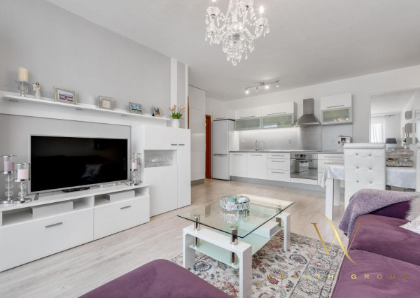 Senec - na predaj 2 izbový byt s vlastným parkovacím státím