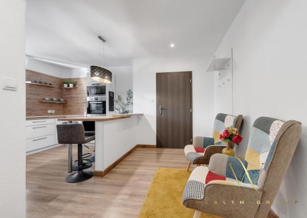 PREDANÝ - Wealth Group ponúka exkluzívne na predaj 5 izbový zariadený byt v meste Senec v tichom prostredí - ihneď voľný