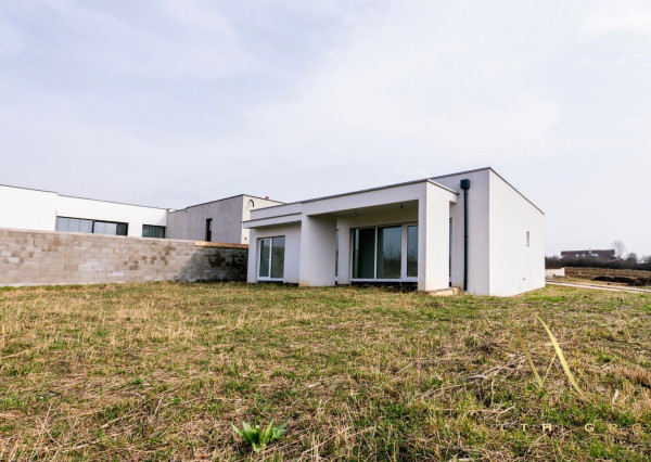 4 - izbová novostavba rodinného domu v obci Zvončín, na predaj