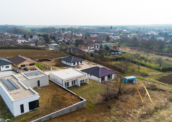 4 - izbová novostavba rodinného domu v obci Zvončín, na predaj
