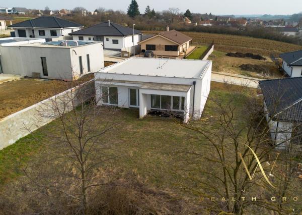 4 - izbová novostavba rodinného domu v obci Zvončín, na predaj