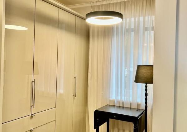 Na predaj  zrekonštruovaný  3 izbový byt, 2 kupelni  lokalita- Palisády