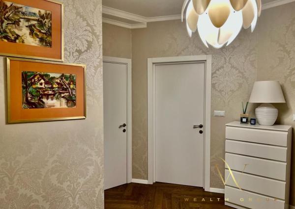 Na predaj  zrekonštruovaný  3 izbový byt, 2 kupelni  lokalita- Palisády