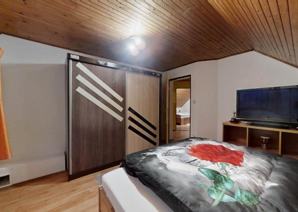 4 izbový rodinný dom v obci Konská na predaj, krásny výhľad, tiché prostredie len 3 km od Rajeckých Teplíc