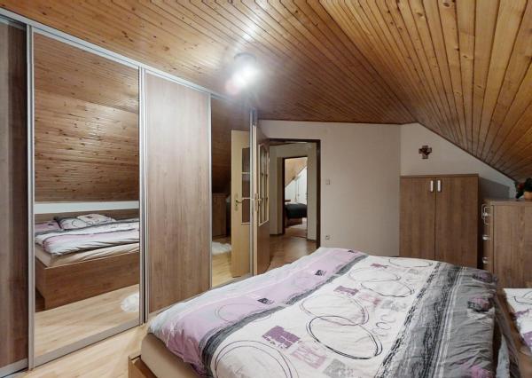 4 izbový rodinný dom v obci Konská na predaj, krásny výhľad, tiché prostredie len 3 km od Rajeckých Teplíc