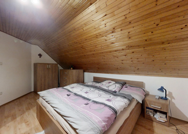 4 izbový rodinný dom v obci Konská na predaj, krásny výhľad, tiché prostredie len 3 km od Rajeckých Teplíc