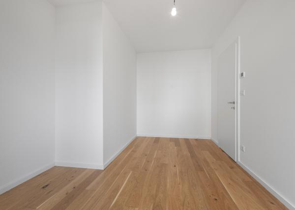 Na predaj krasný 3 izbový byt v centre mesta s dvoma parkovacími státiami