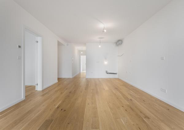 Na predaj krasný 3 izbový byt v centre mesta s dvoma parkovacími státiami