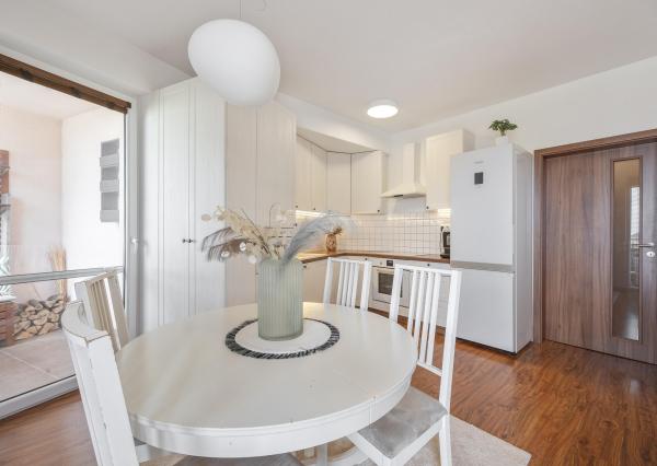 REZERVOVANÝ - Wealth Group ponúka exkluzívne na predaj 3 izbový mezonet v Marianke, s dvoma balkónmi a parkovacím miestom