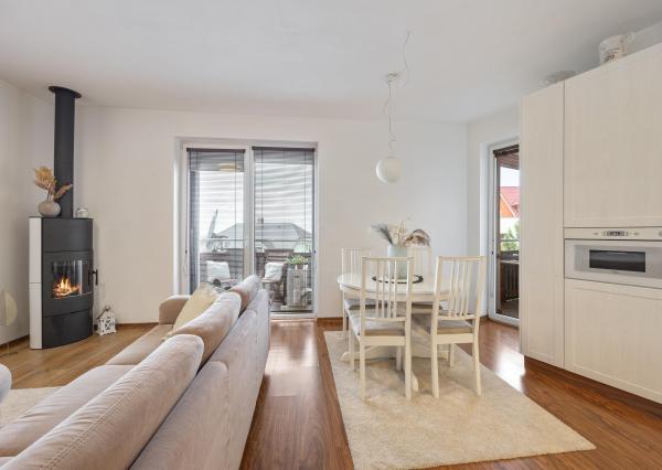 Wealth Group ponúka exkluzívne na predaj 3 izbový mezonet v Marianke, s dvoma balkónmi a parkovacím miestom