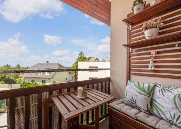 Wealth Group ponúka exkluzívne na predaj 3 izbový mezonet v Marianke, s dvoma balkónmi a parkovacím miestom