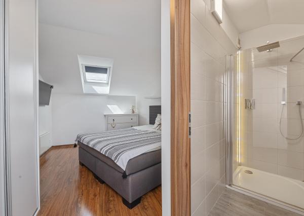 Wealth Group ponúka exkluzívne na predaj 3 izbový mezonet v Marianke, s dvoma balkónmi a parkovacím miestom