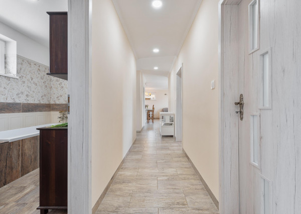 REZERVOVANÉ! Jelka, okr. Galanta - NA PREDAJ novostavba samostatného, tehlového RD v slepej ulici