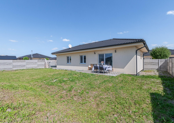 REZERVOVANÉ! Jelka, okr. Galanta - NA PREDAJ novostavba samostatného, tehlového RD v slepej ulici