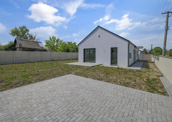 Jelka, okr. GA – POSLEDNÉ 2 RD VOĽNÉ! na predaj SKOLAUDOVANÉ samostatné, tehlové novostavby 4 izbových RD