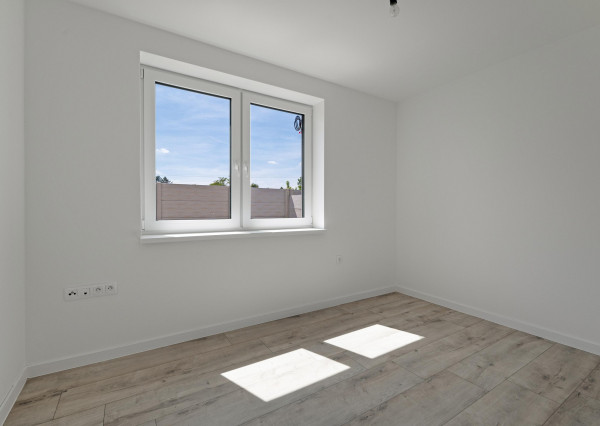 POSLEDNÝ VOĽNÝ RD! Jelka, okr. GA –  na predaj 4i tehlová NOVOSTAVBA RD v štandarde.