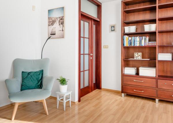 REZERVOVANÝ - Wealth Group ponúka exkluzívne na predaj 5 - izbový tehlový byt v Senci v blízkosti školy a škôlky, s vlastným kúrením