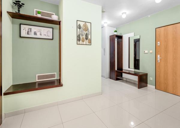 REZERVOVANÝ - Wealth Group ponúka exkluzívne na predaj 5 - izbový tehlový byt v Senci v blízkosti školy a škôlky, s vlastným kúrením