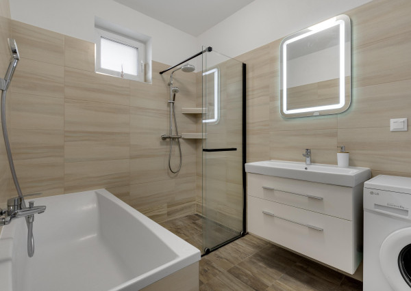 Krásny 4-izbový rodinný dom na predaj, Slovenský Grob časť Malý Raj