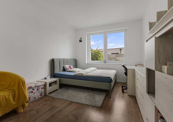 Krásny 4-izbový rodinný dom na predaj, Slovenský Grob časť Malý Raj