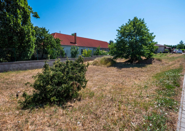 Stavebný pozemok priamo v Senci na predaj