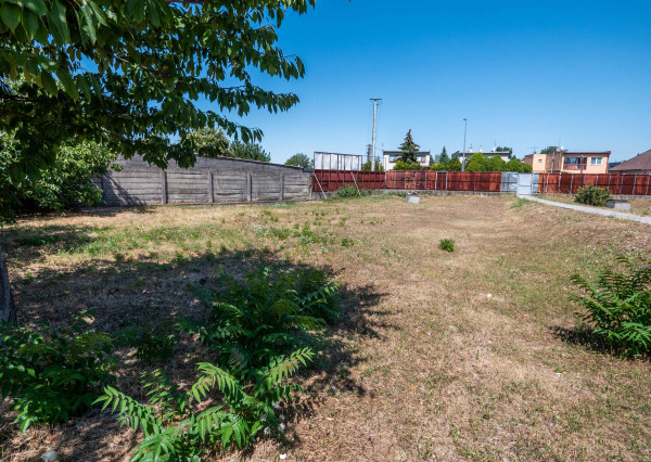 Stavebný pozemok priamo v Senci na predaj