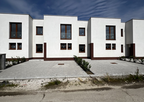 Moderný priestranný rodinný dom, Nová Dedinka- centrum obce