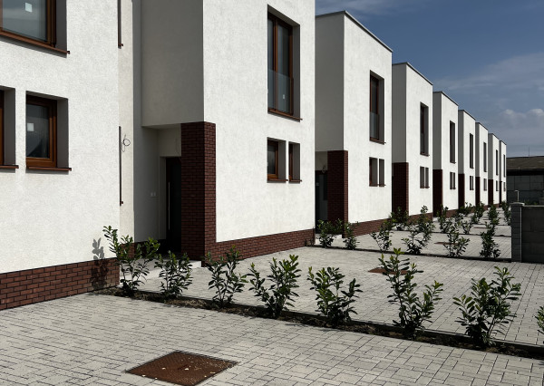 Moderný priestranný rodinný dom, Nová Dedinka- centrum obce