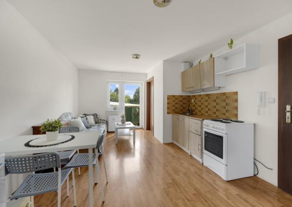 PREDANÝ - Wealth Group ponúka exkluzívne na predaj 1,5-izbový byt v Dunajskej Lužnej na ul. Lipnická