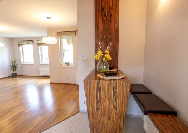 Na PREDAJ 4-izbový rodinný dom v srdci Vajnor (so znaleckým posudkom)